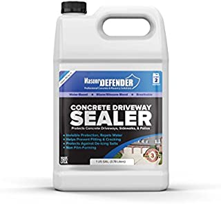 MasonryDefender 1 Gallon Penetrating Concrete Sealer for Driveways, Patios, Sidewalks - Clear Water-Based Silane Siloxane Sealer Water Repellent with De-Icing Salt Protection