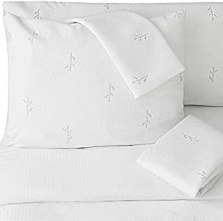 FeelAtHome Bamboo Pillow Protector