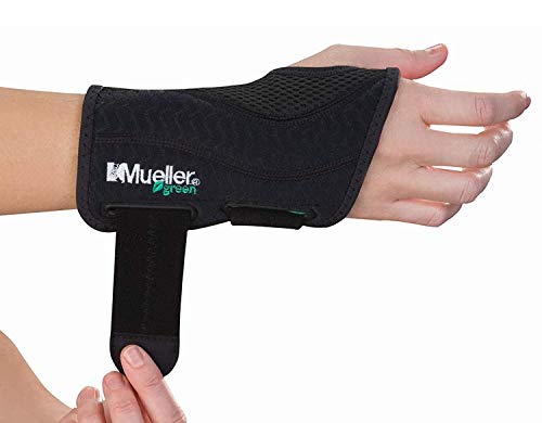 Mueller Green Fitted Wrist Brace, Black, Right Hand, Small/Medium