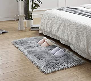 LEEVAN Rectangle Sheepskin Rugs Deluxe Soft Fuzzy Faux Fur Area Rug Fluffy Shaggy Modern Throw Carpet Floor Mat for Living Room Bedroom Accent Decor-2 ft x 3 ft,Grey