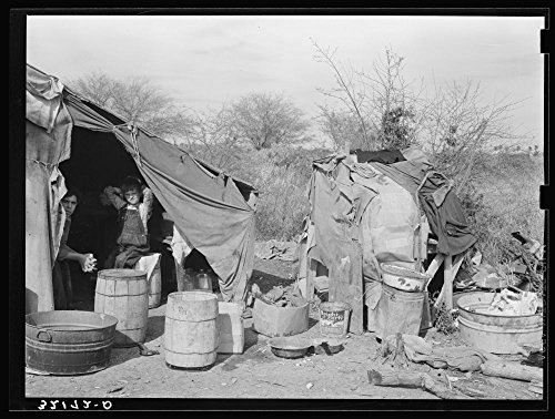 White migrant camp near Mercedes, Texas. Chicken coop at right constructed of gunny sacks and cardboard. See 32108-D