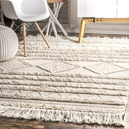 nuLOOM Christina Tassel Wool Rug, 5' x 8', Ivory