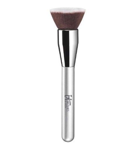 IT BRUSHES FOR ULTA Airbrush Buffing Foundation Brush #110